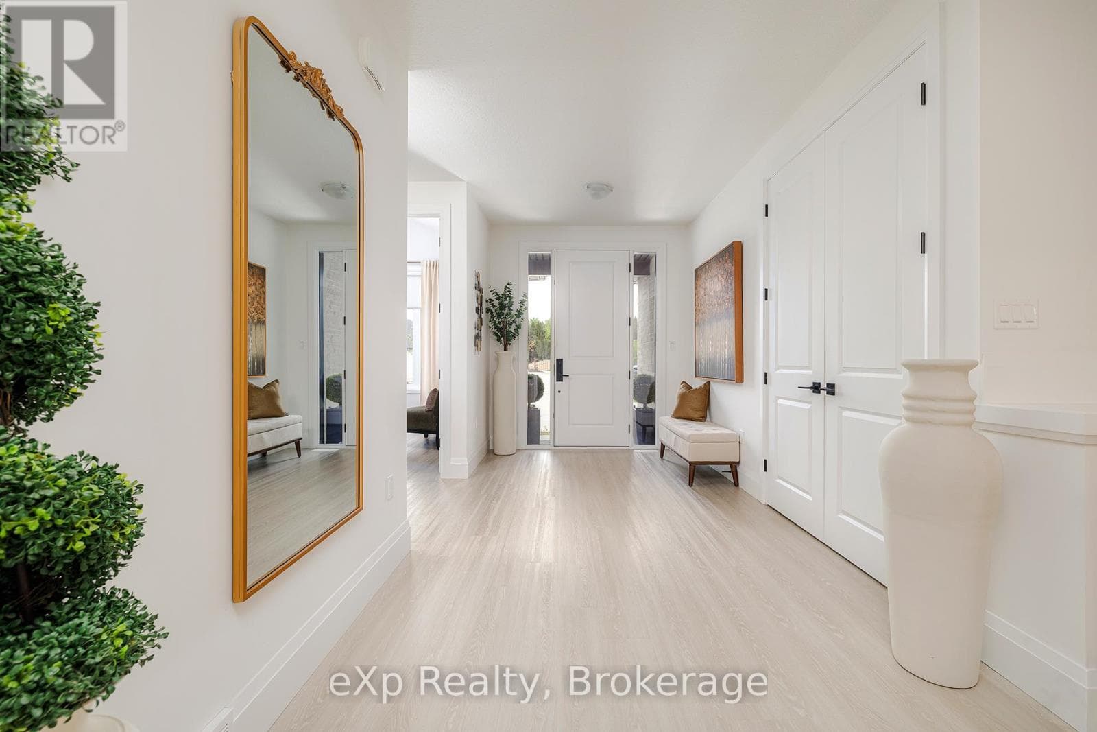 41 GILMER Crescent in 