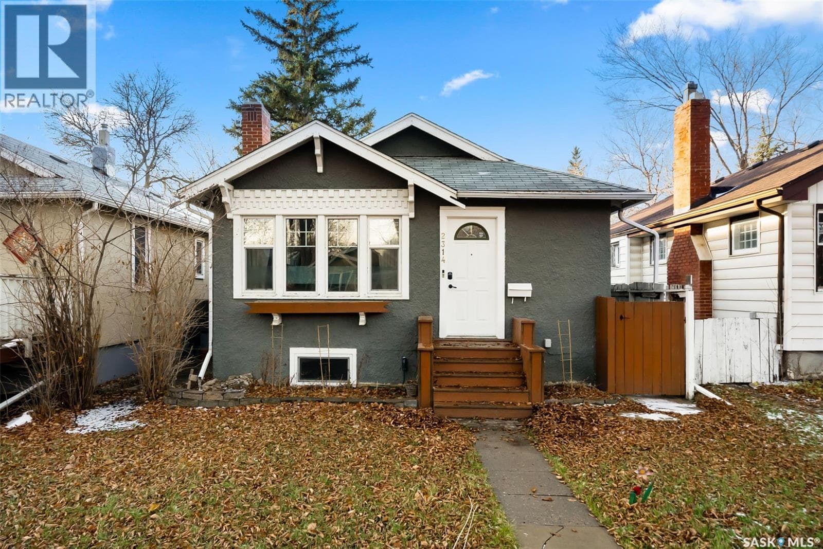2314 ELPHINSTONE STREET in Old 33