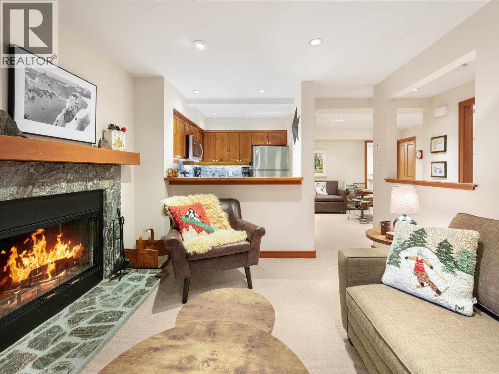 24 4661 BLACKCOMB WAY — photo 2
