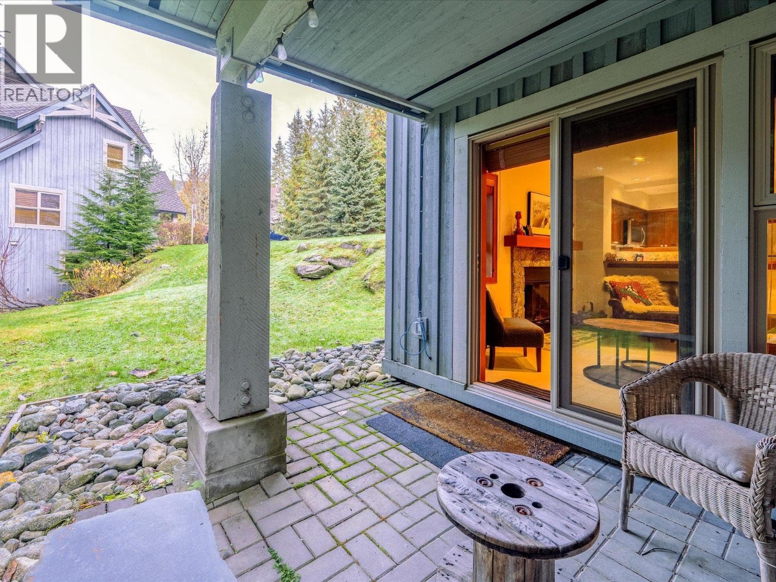 24 4661 BLACKCOMB WAY — photo 5
