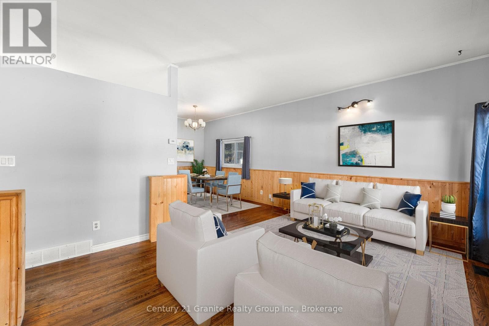37 MCKAY STREET — photo 4