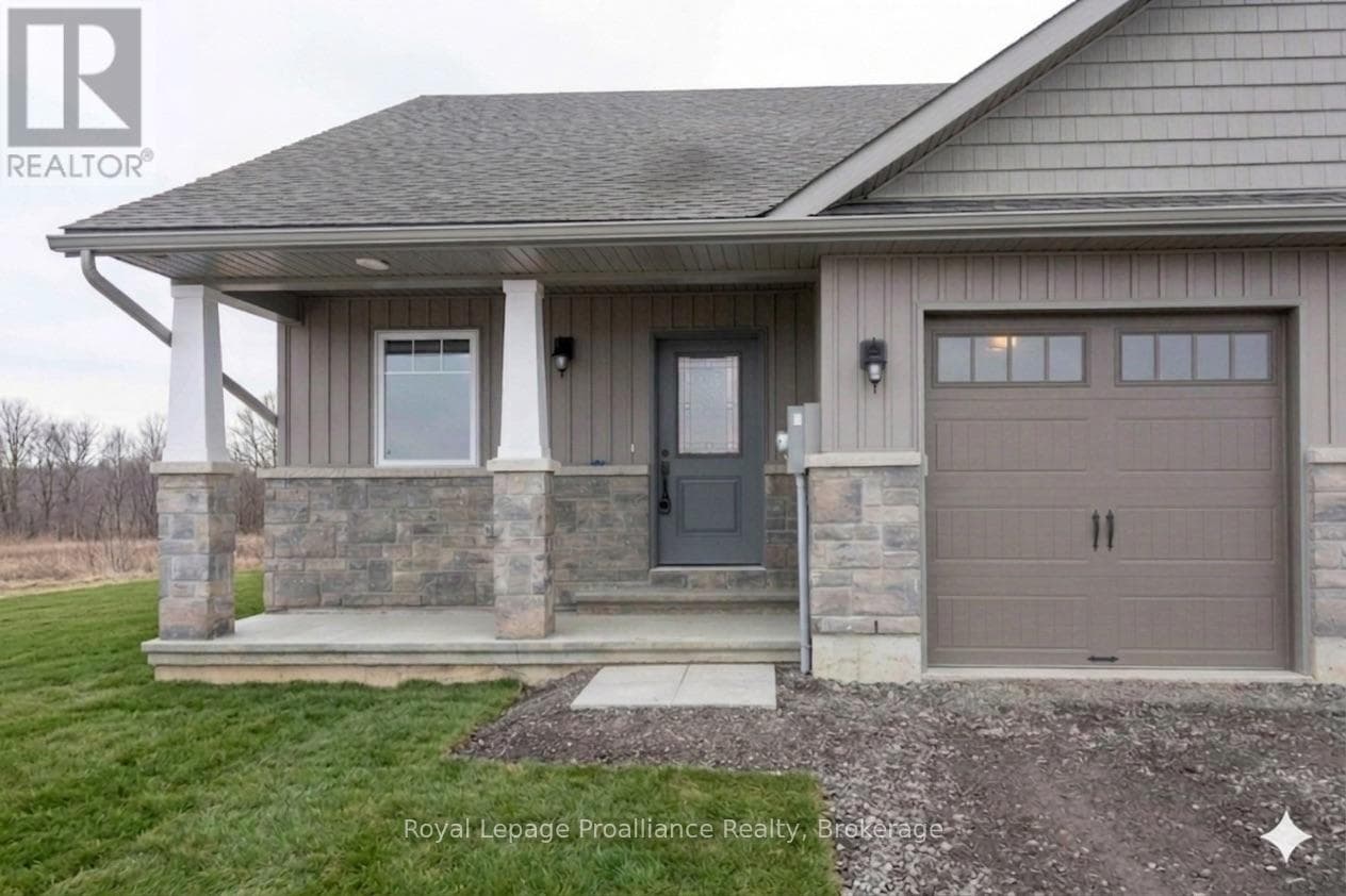 117 FARRINGTON CRESCENT, Central Lakes — photo 2