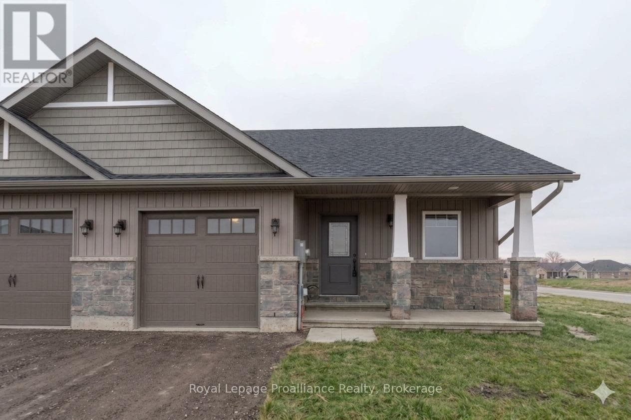 123 FARRINGTON CRESCENT in 