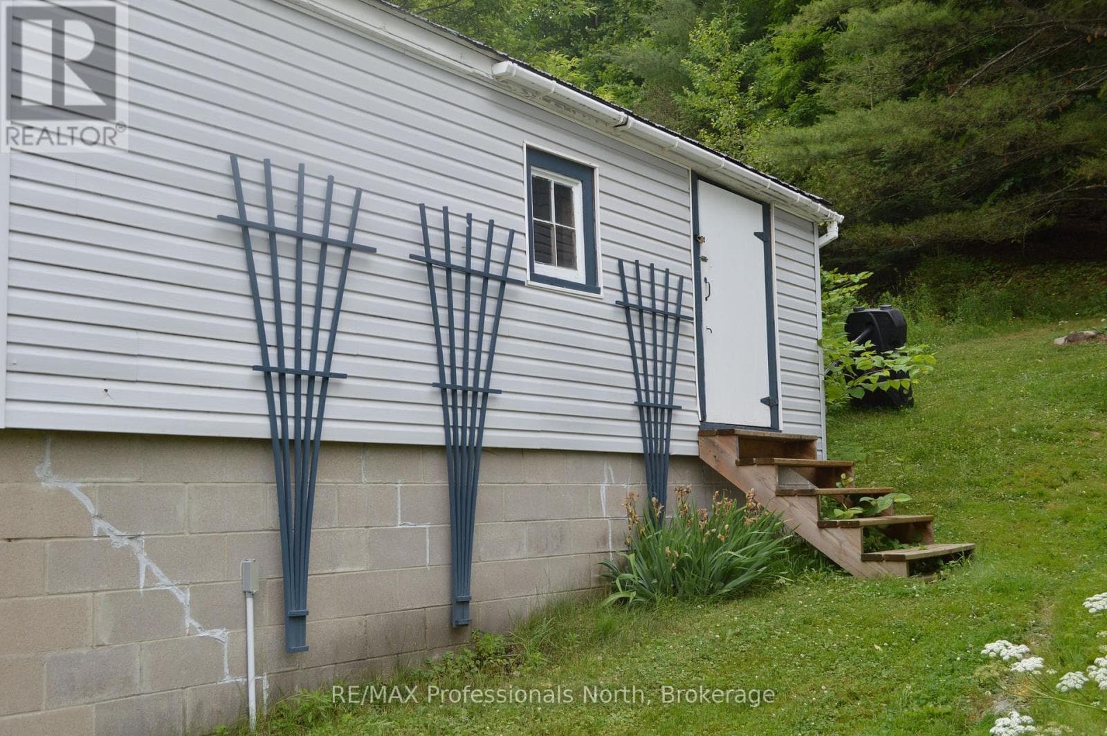 72 BOBCAYGEON ROAD — photo 4
