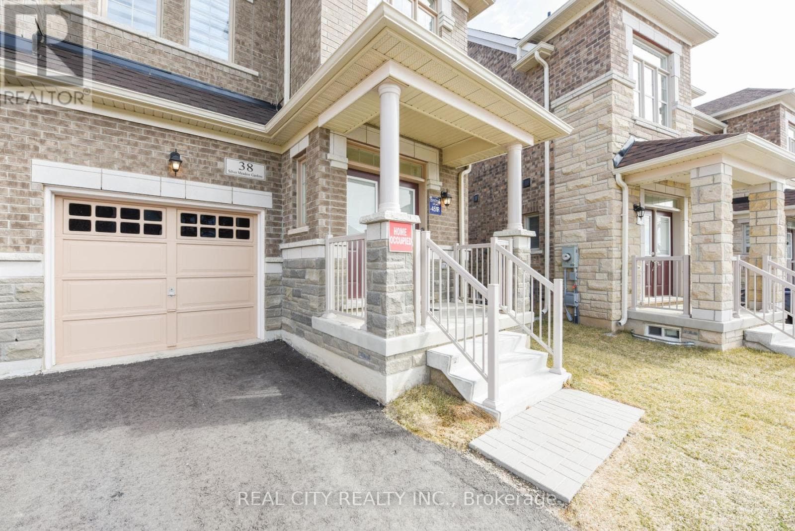 38 SILVER MEADOW GARDENS, Toronto — photo 4