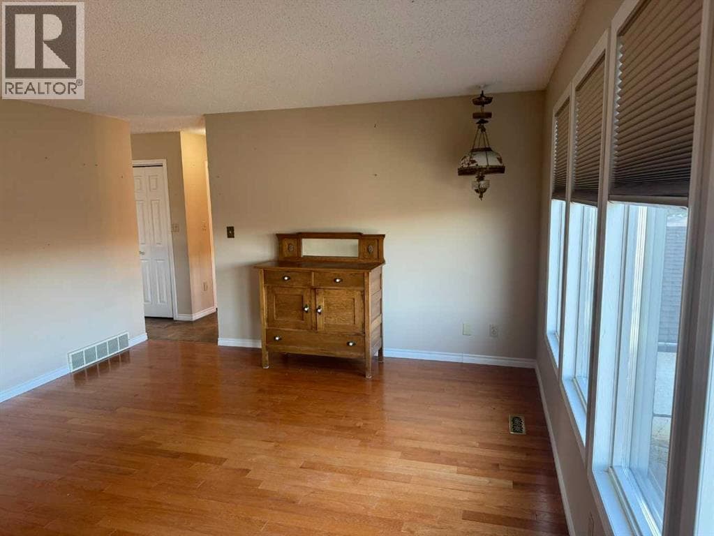 7305 96 Street — photo 5