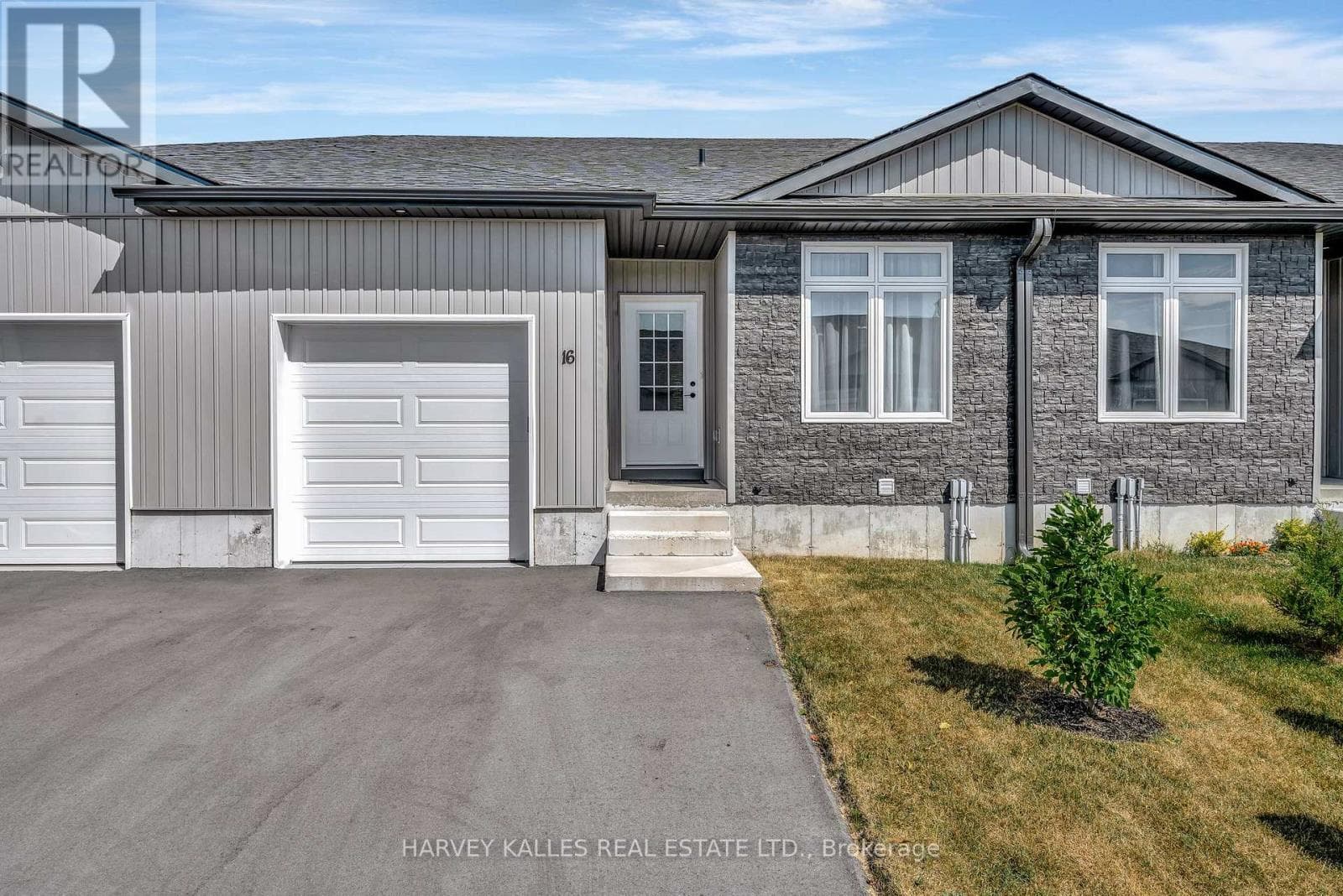 16 DAYTON COURT in 