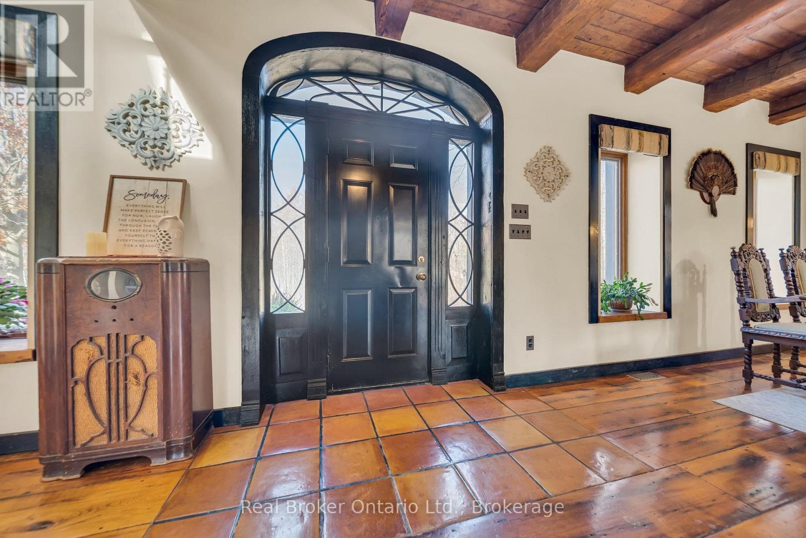 4766 HYNDMAN DRIVE — photo 4