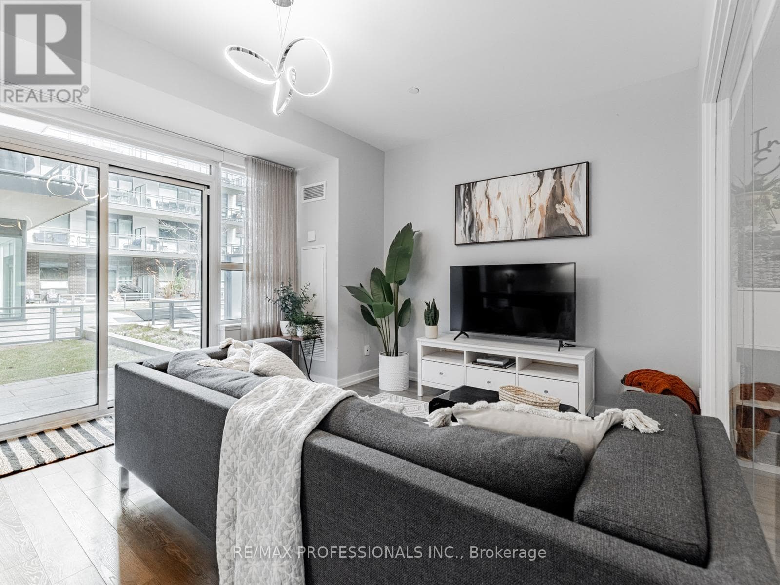 A101 - 241 SEA RAY AVENUE, Toronto — photo 2