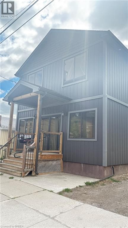 129 KING Street in 