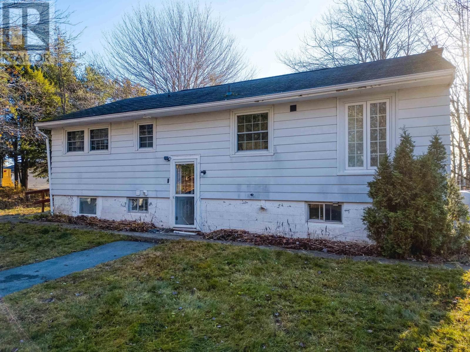 8 ASPEN CRESCENT, NSAR — photo 4