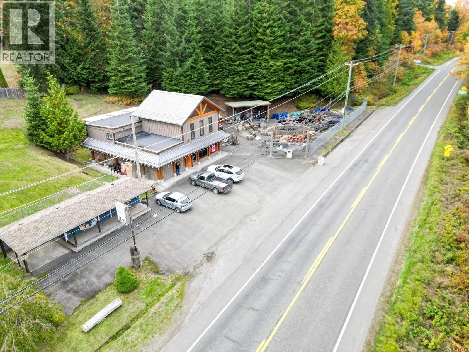 7581 Island Hwy S, Vancouver Island — photo 2