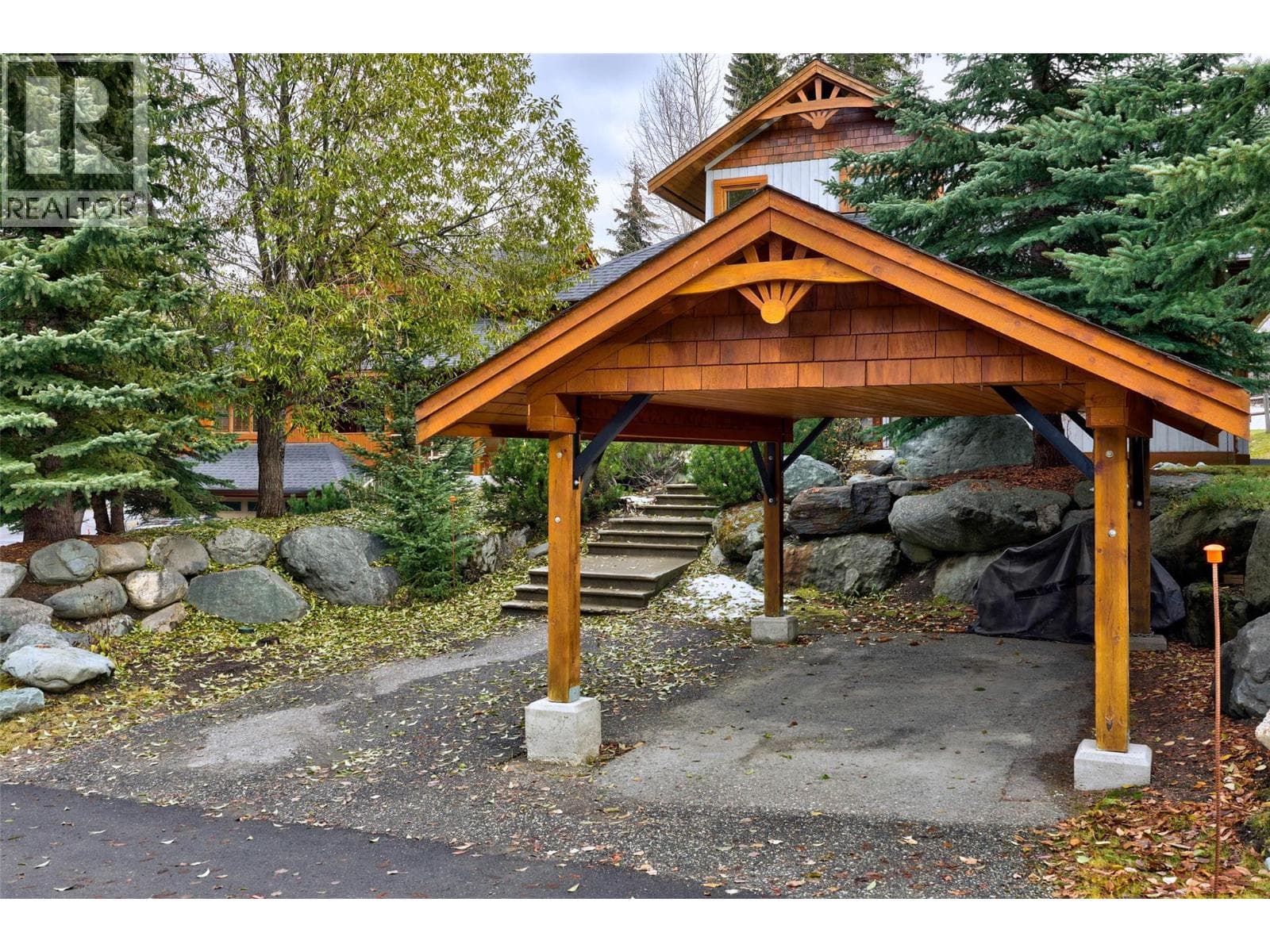 2715 Fairways Drive Unit# 13, Interior REALTORS® — photo 3