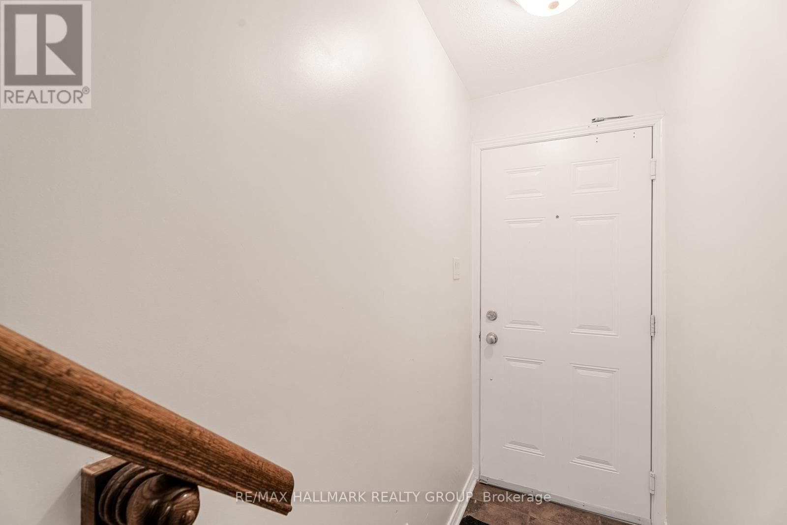 258 FIR LANE, Ottawa — photo 4