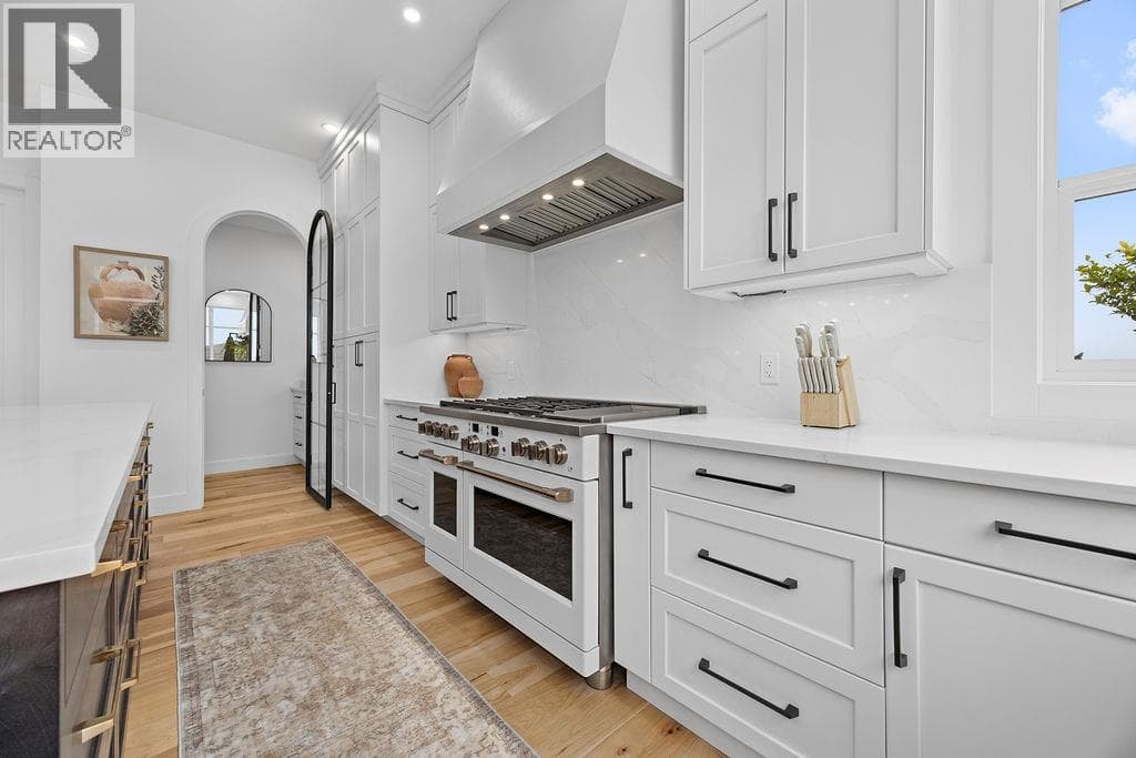 7236 L & A Road, Interior REALTORS® — photo 5