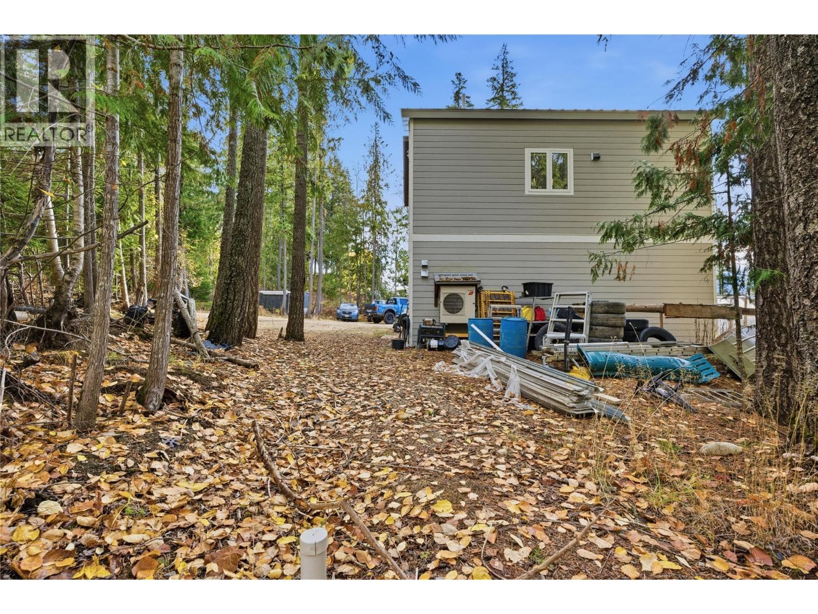7636 MOUNTAIN DRIVE, Interior REALTORS® — photo 4