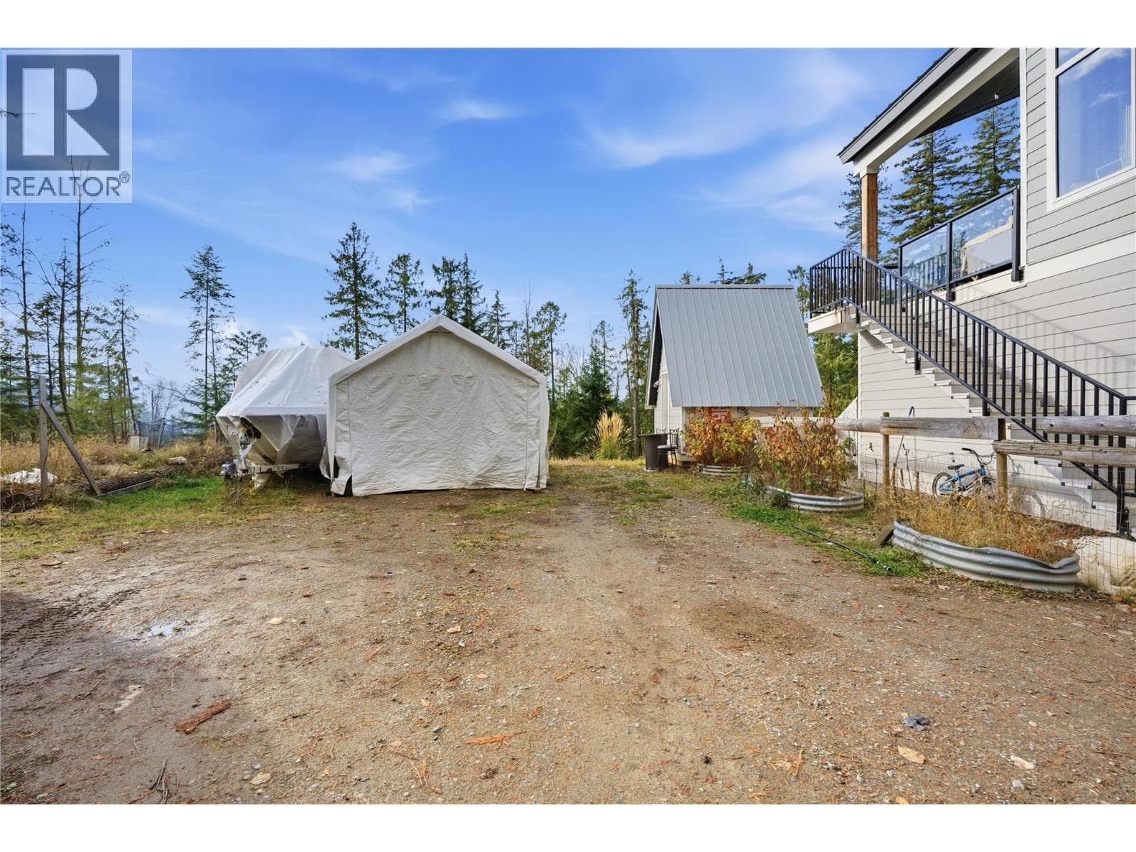 7636 MOUNTAIN DRIVE, Interior REALTORS® — photo 5