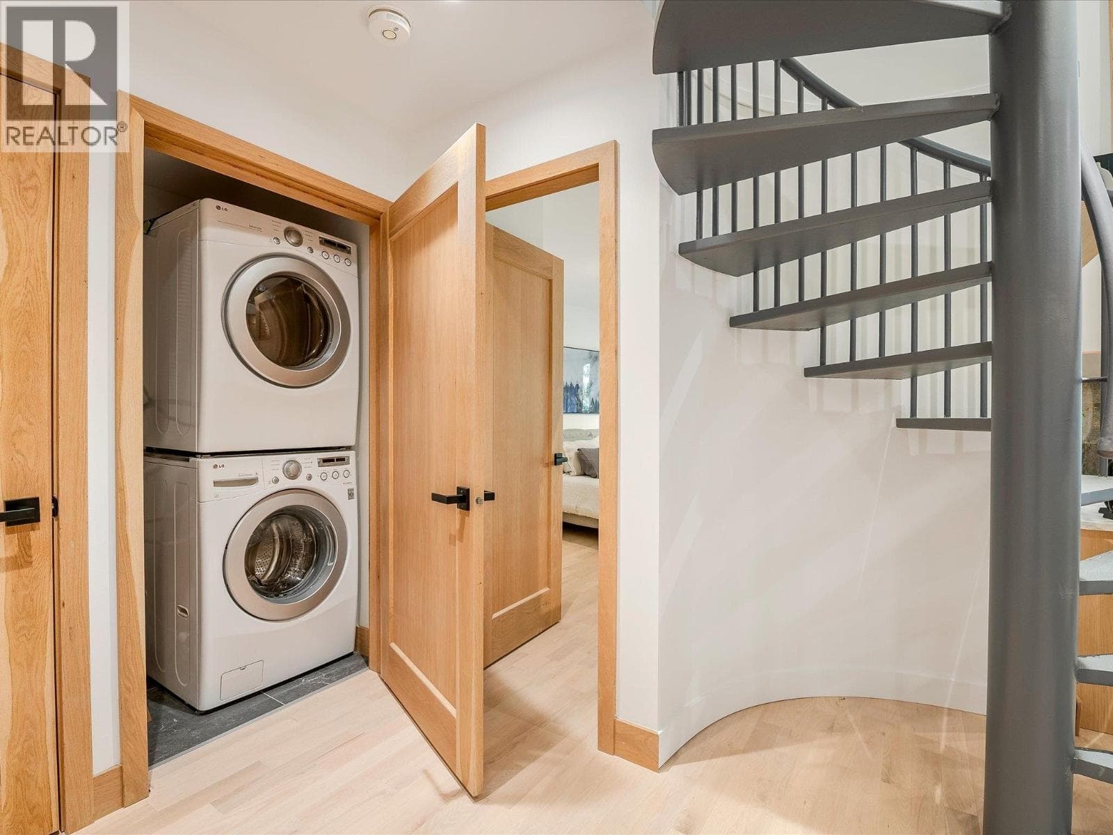 310 4821 SPEARHEAD DRIVE, Greater Vancouver — photo 3