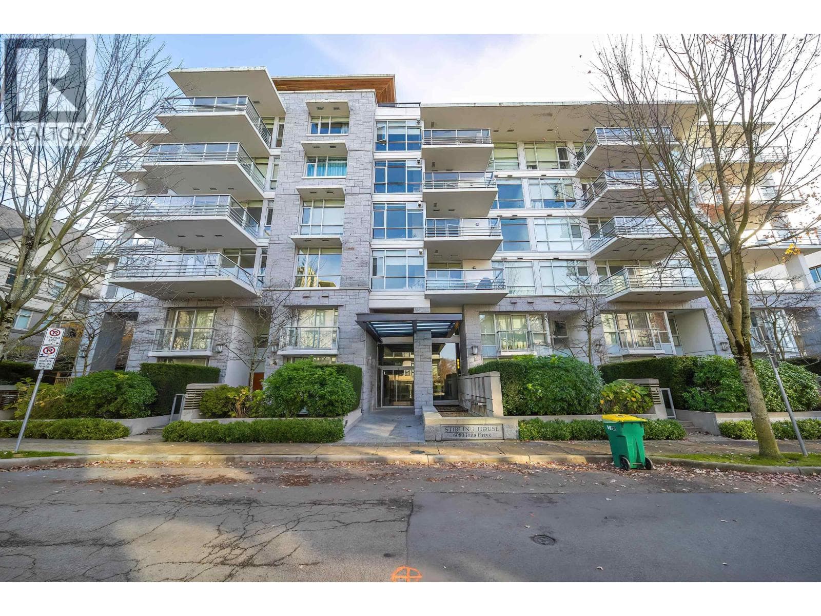 404 6080 IONA DRIVE in 