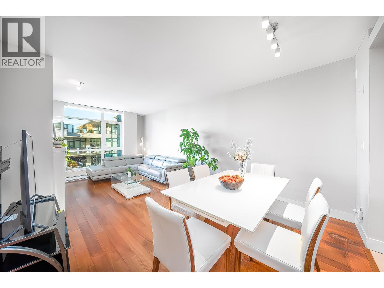 404 6080 IONA DRIVE — photo 3