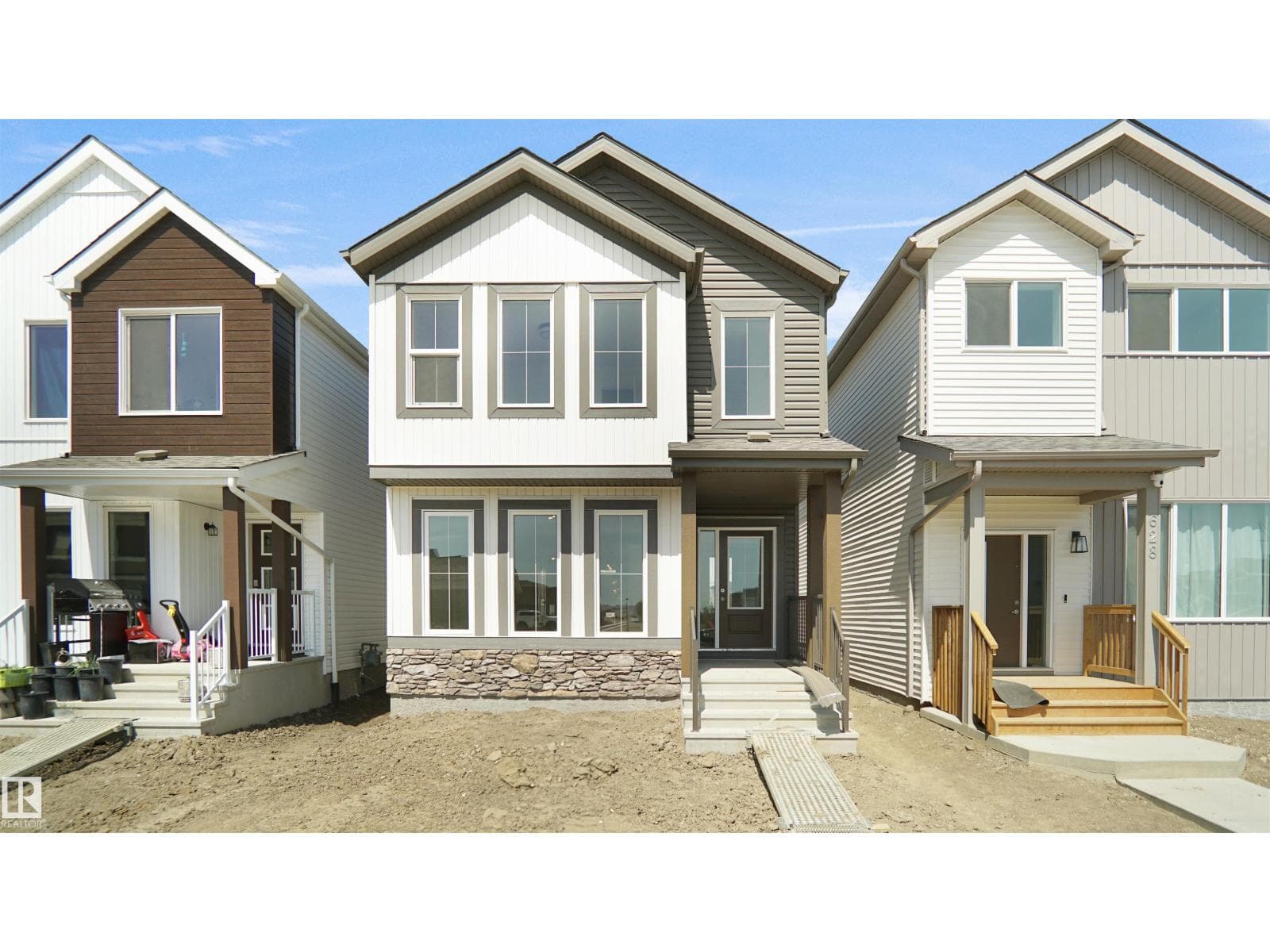 41 FICUS WY in 