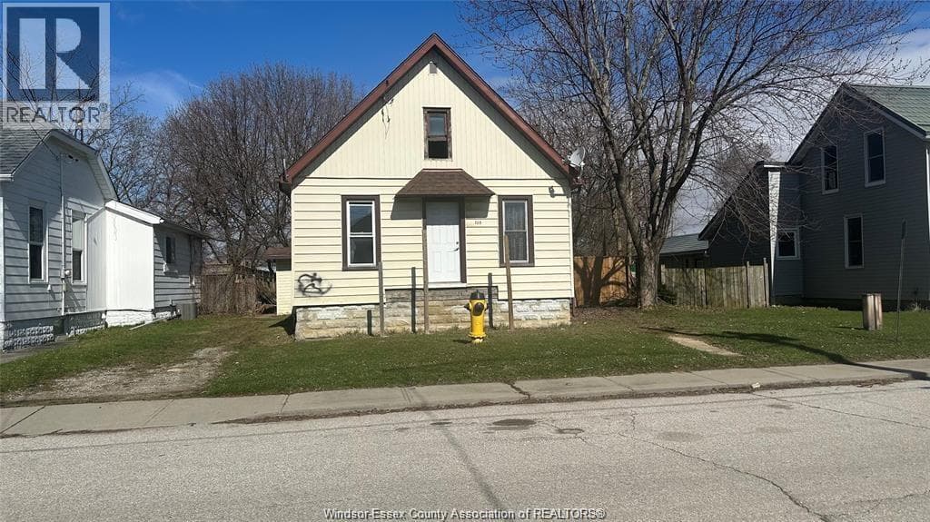 135 EDGAR STREET, Windsor — photo 3