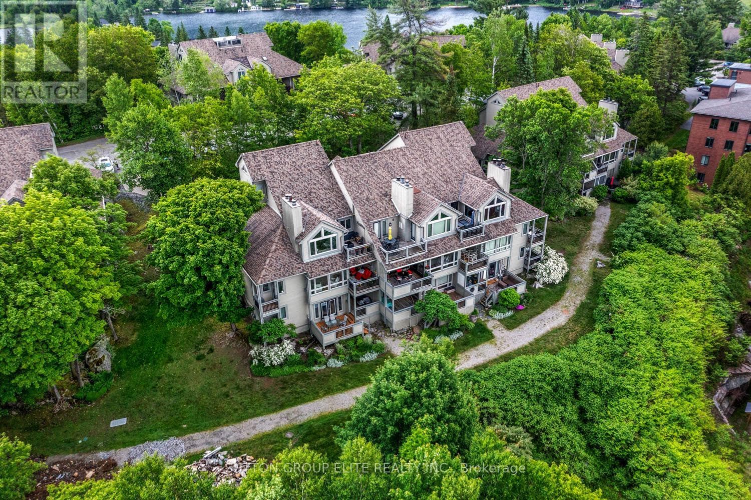 16 - 1611 GRANDVIEW HILLTOP DRIVE in 