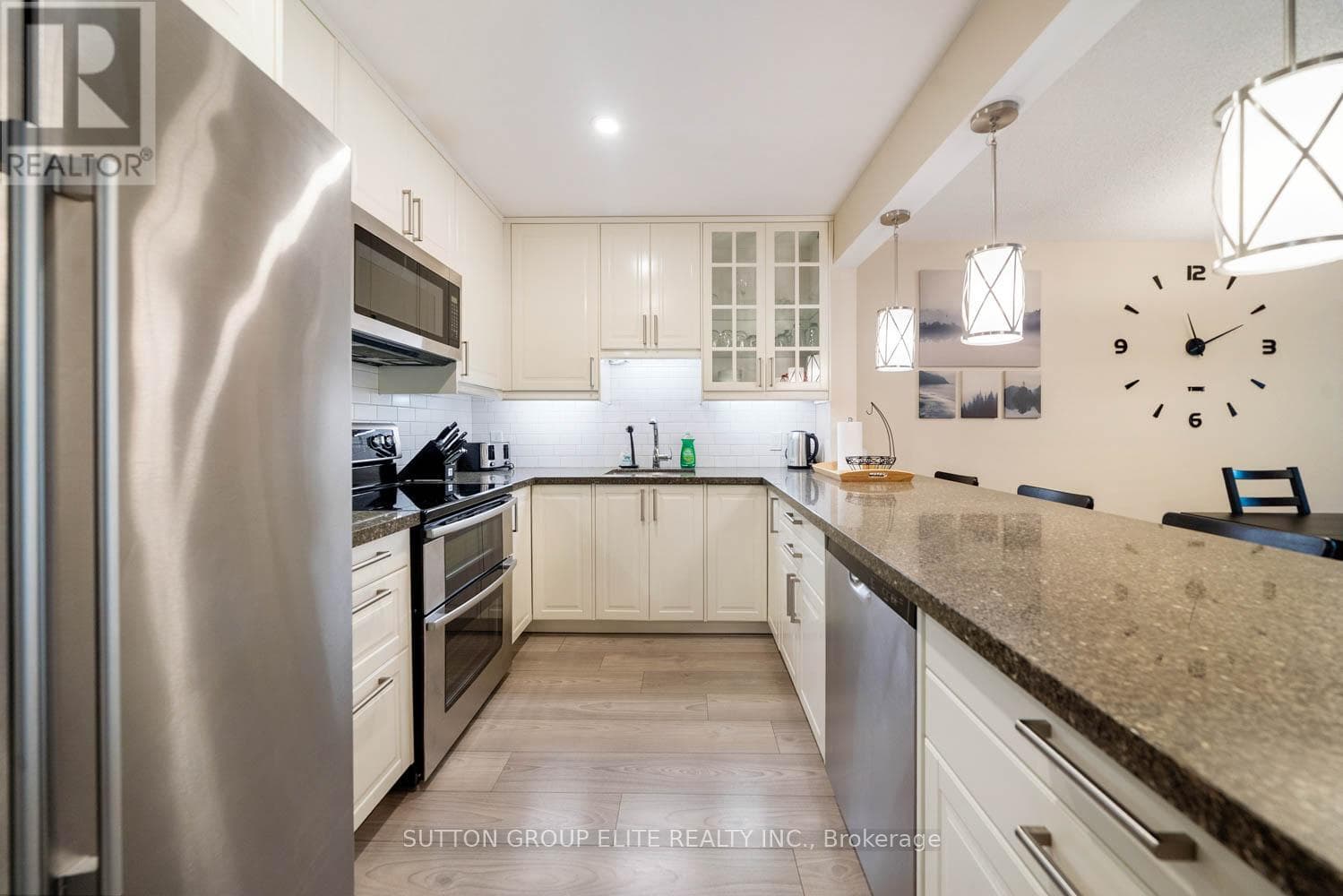 16 - 1611 GRANDVIEW HILLTOP DRIVE, Toronto — photo 5