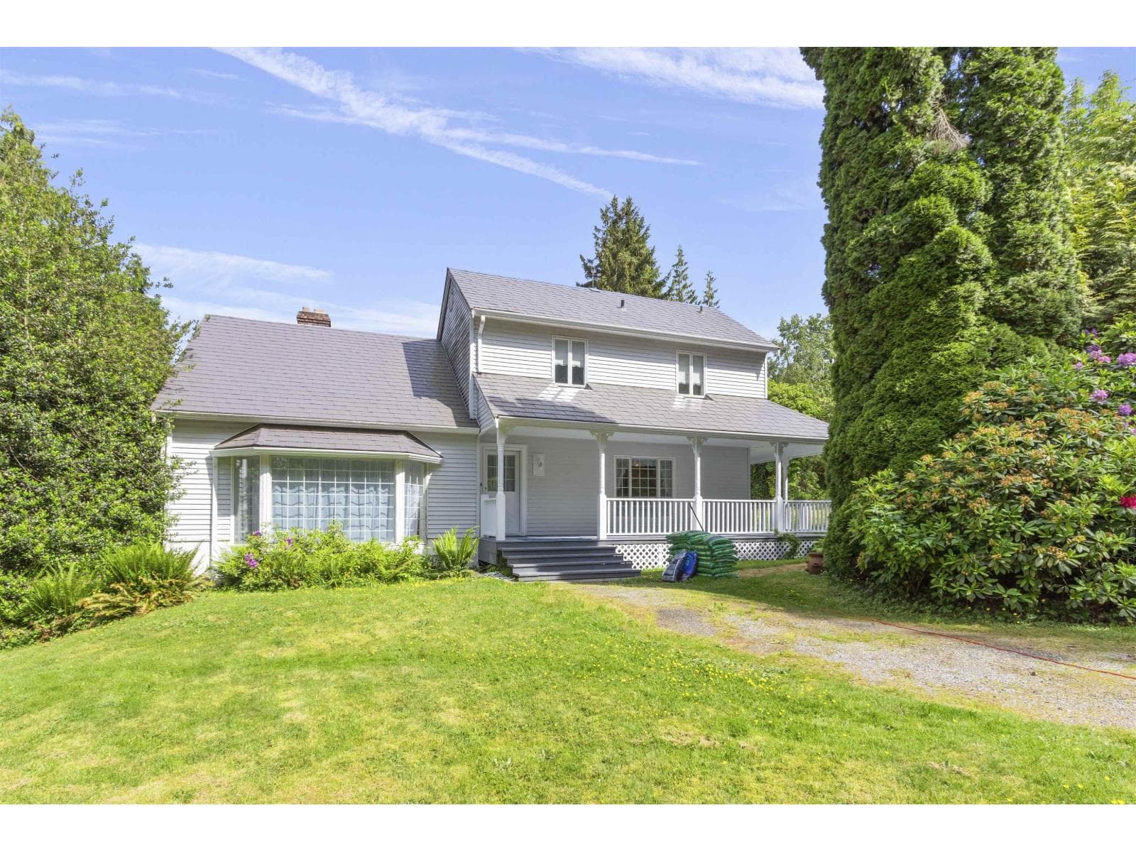9526 SLATER STREET — photo 3