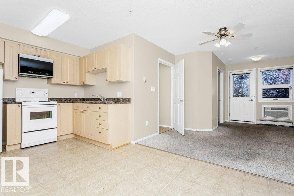 #220 8802 SOUTHFORT DR in 