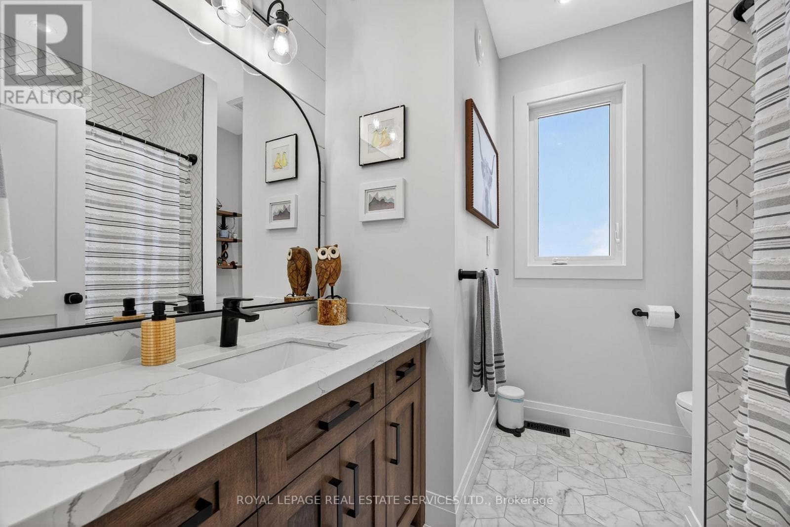 465 PARKVIEW COURT, Toronto — photo 3