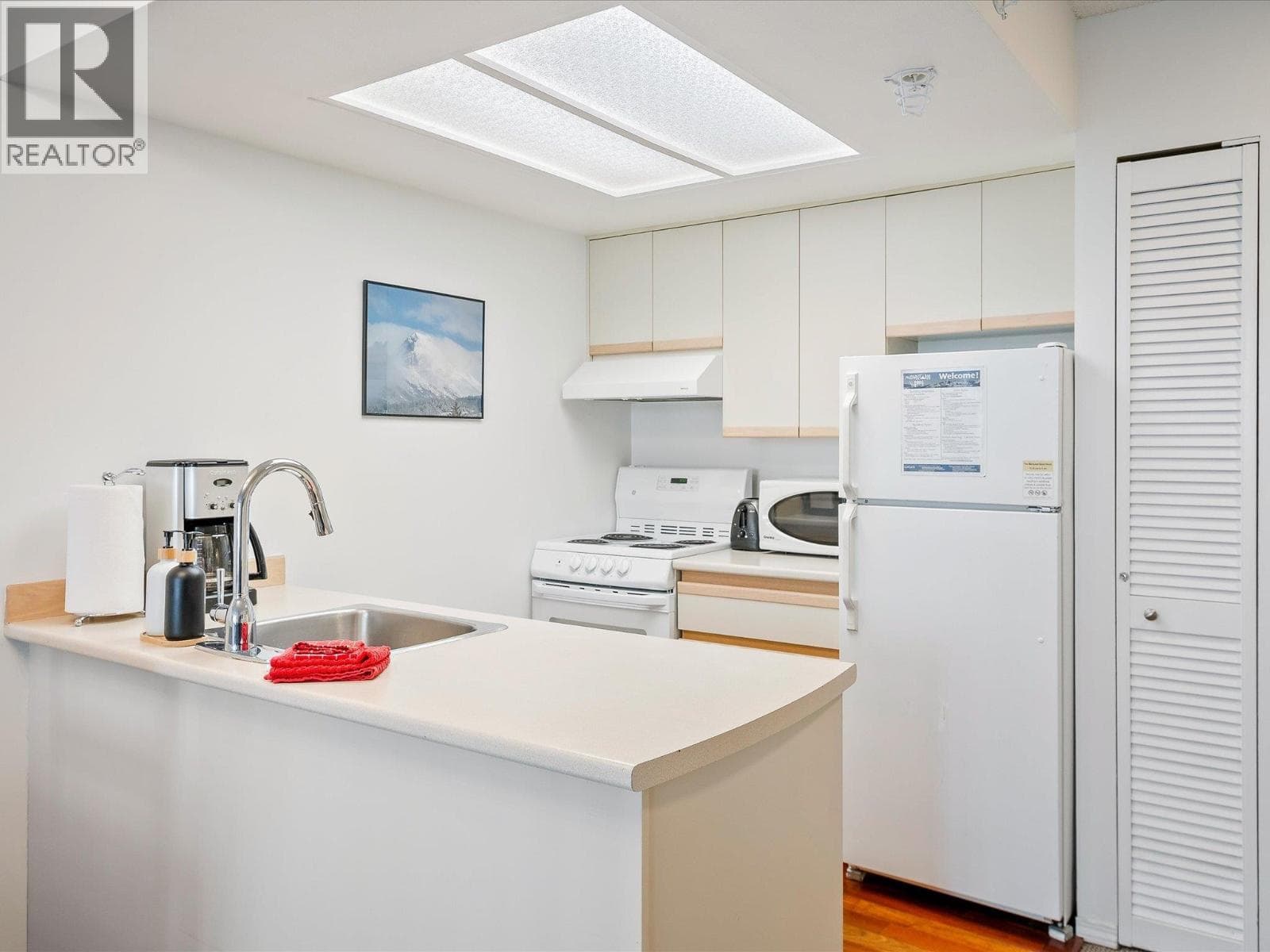 220 4809 SPEARHEAD DRIVE, Greater Vancouver — photo 5