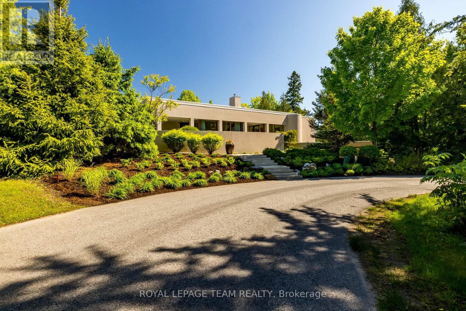 14 KANATA ROCKERIES PRIVATE, Ottawa — photo 2