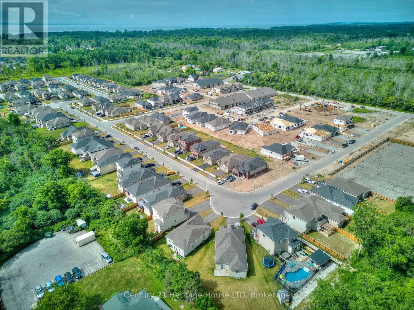 17 - 397 GARRISON ROAD in 