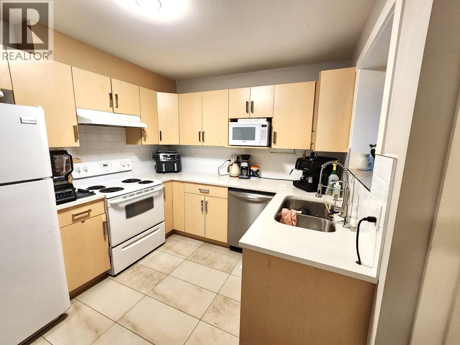 1424 DUCHESS STREET in 