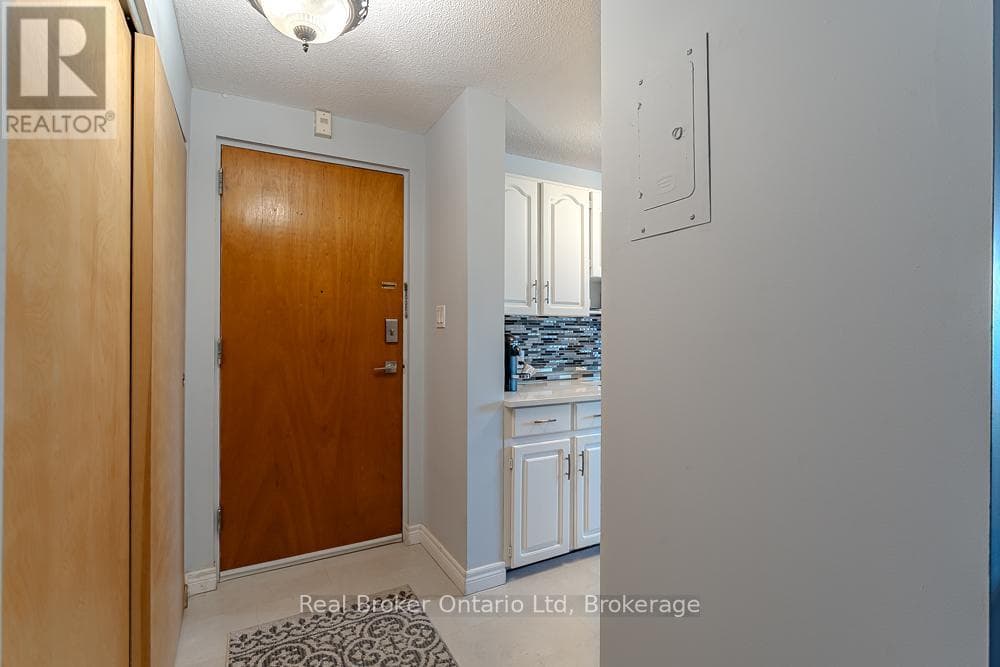 202 - 925 10TH AVENUE E, OnePoint — photo 5