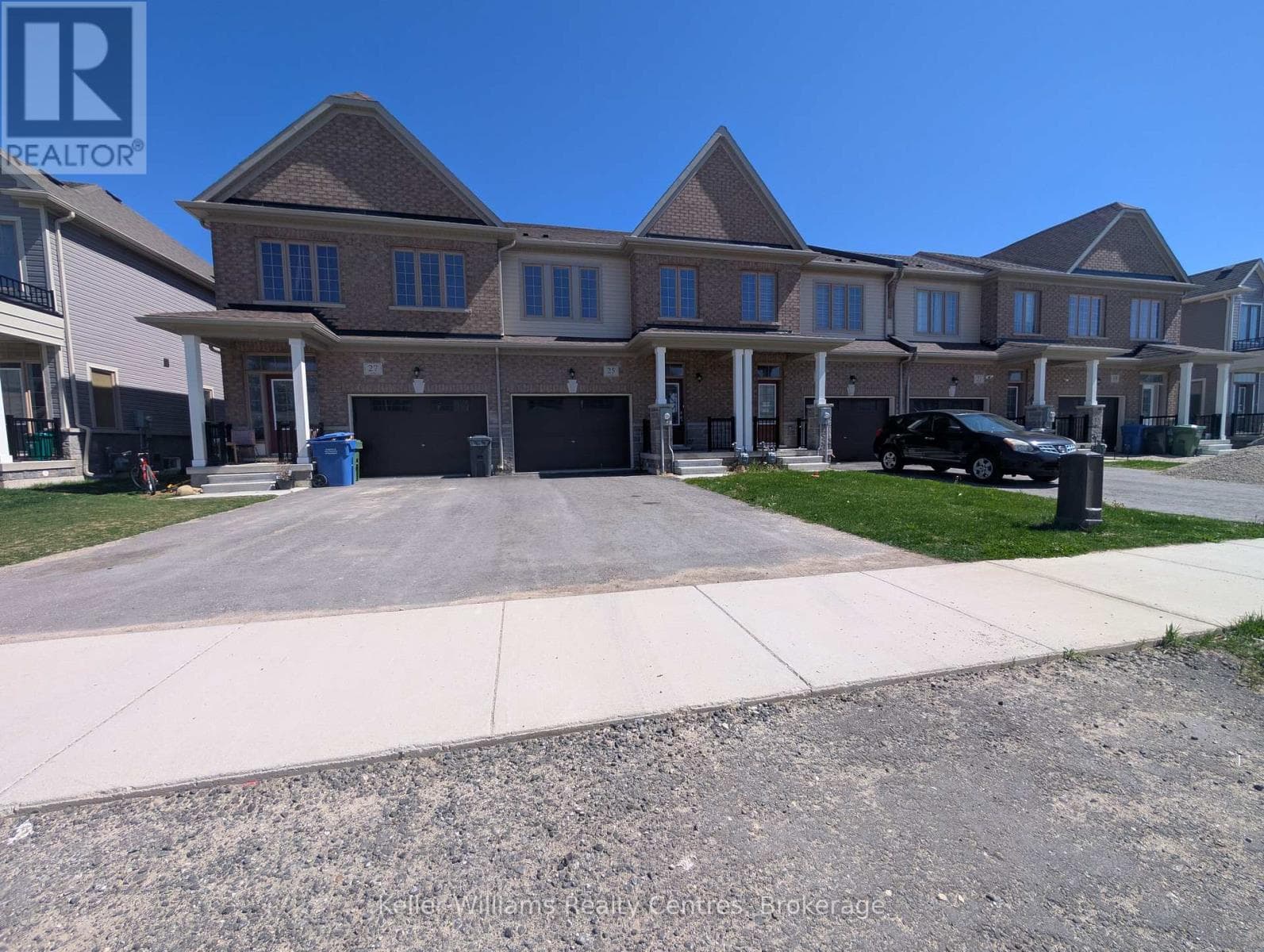25 MACKENZIE STREET — photo 3