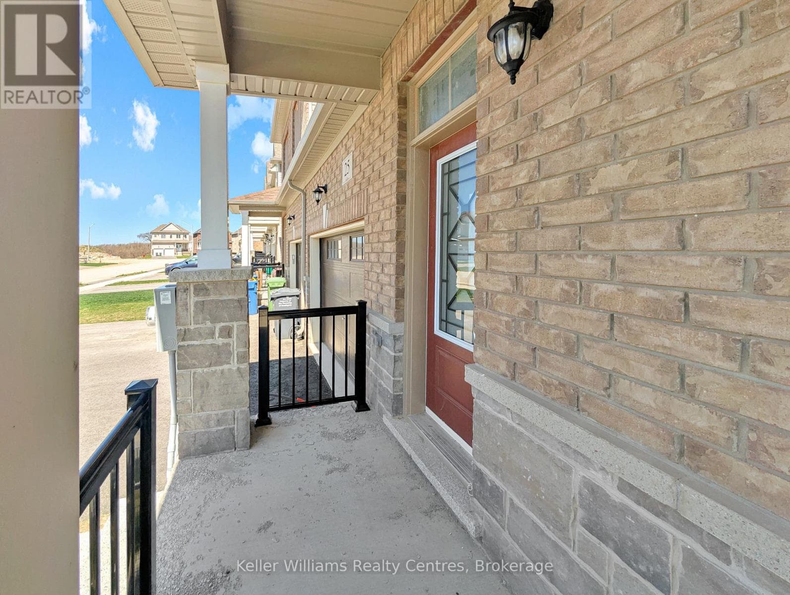 25 MACKENZIE STREET — photo 5