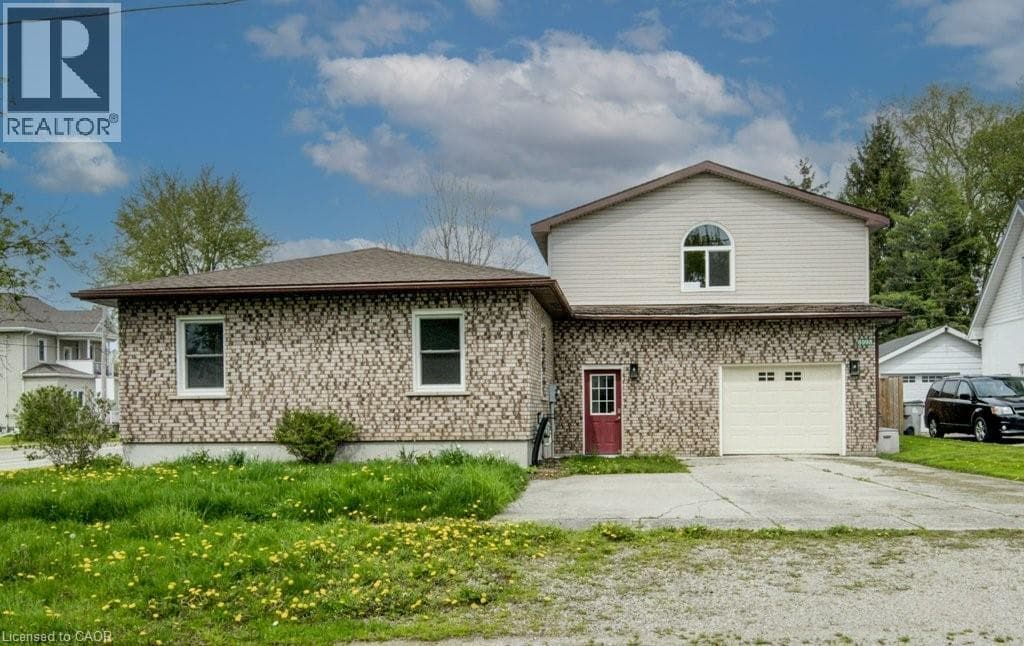 6998 ST. PATRICK Street — photo 4