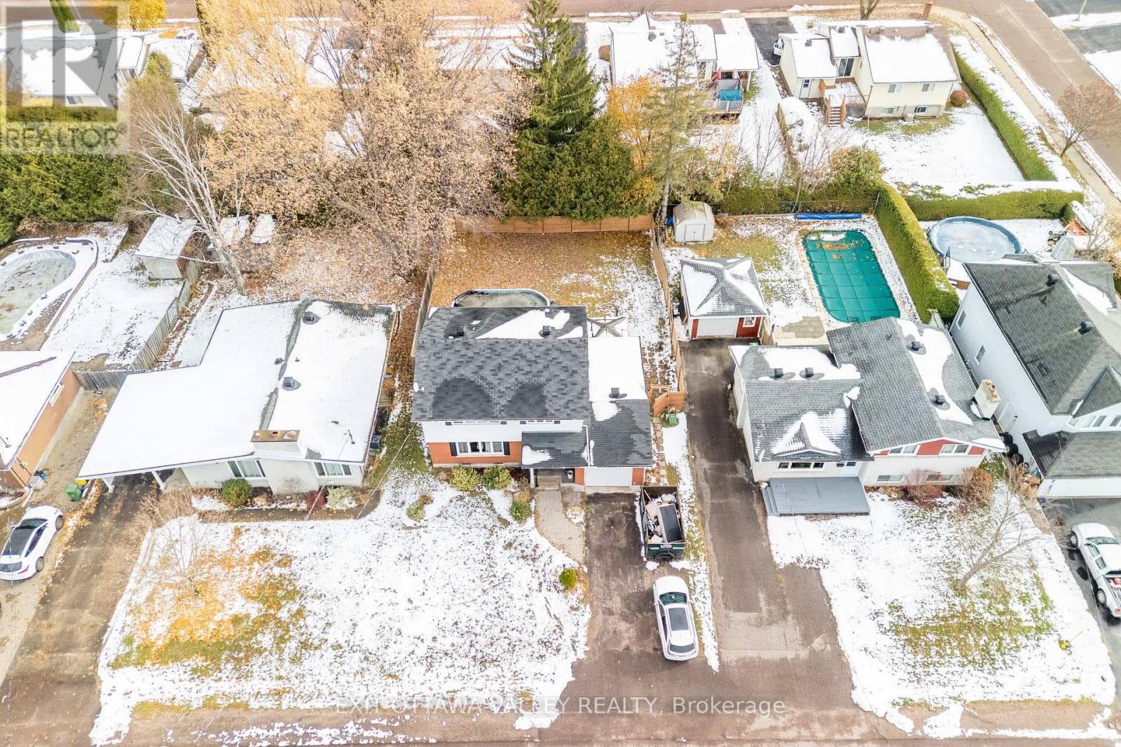 321 PATRICIA AVENUE, Renfrew County — photo 4