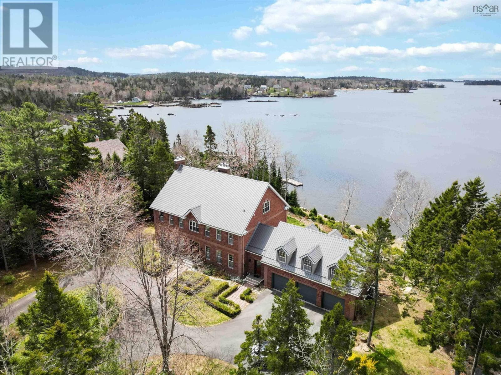 13 SHEPHERDS LANE in TANTALLON