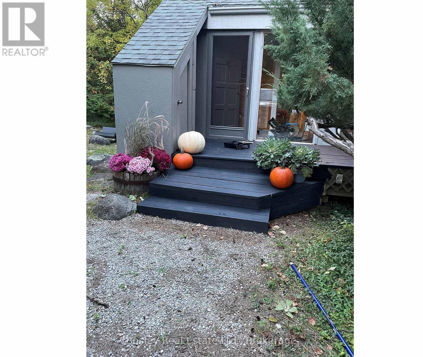 101 ST MORITZ CRESCENT in 
