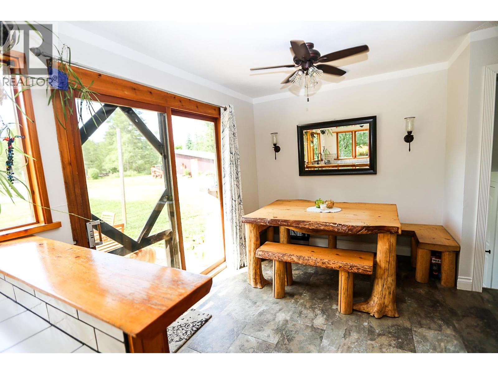 1133 CAROLINE ROAD, Interior REALTORS® — photo 5