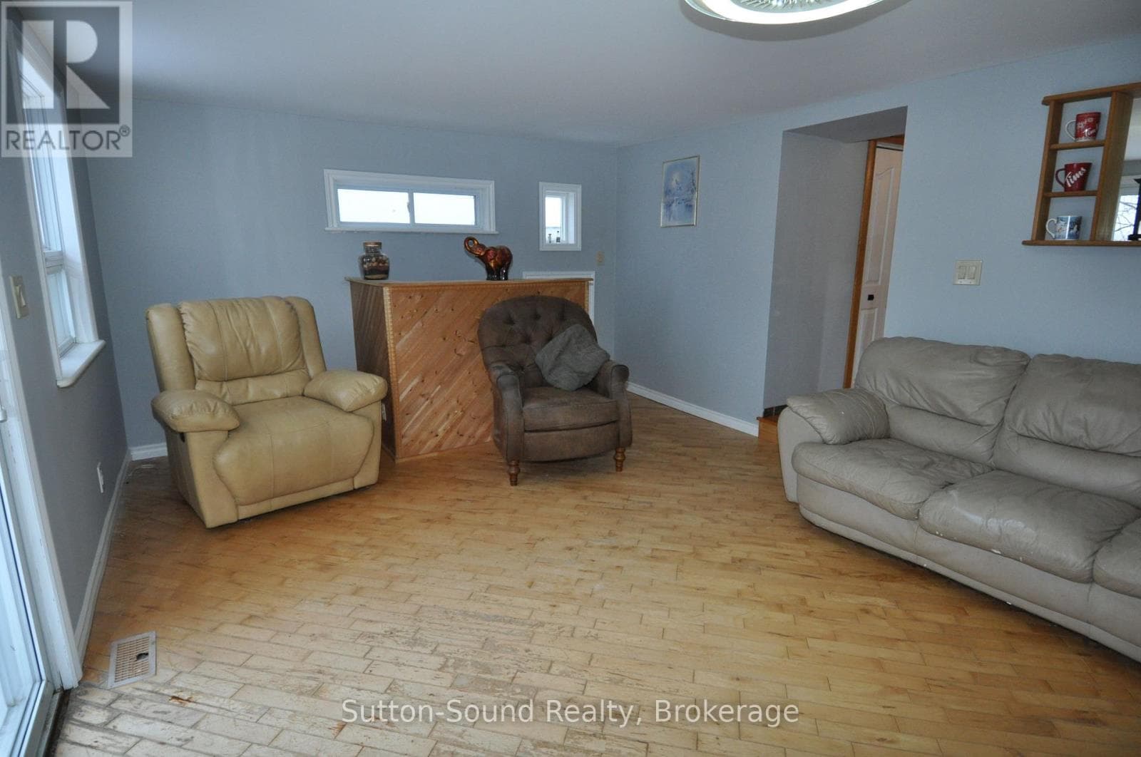 1969 4TH AVENUE W, OnePoint — photo 2