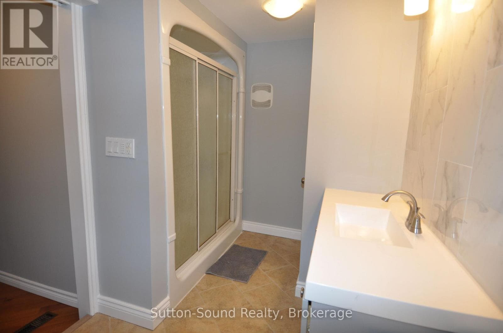 1969 4TH AVENUE W, OnePoint — photo 4