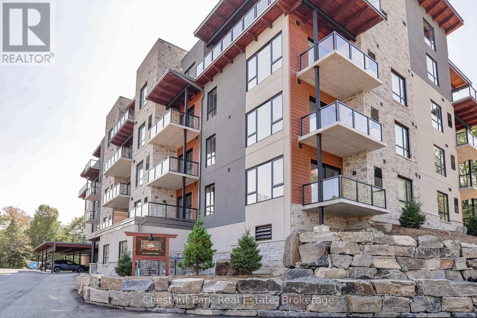 403 - 20 CAMPUS TRAIL in 