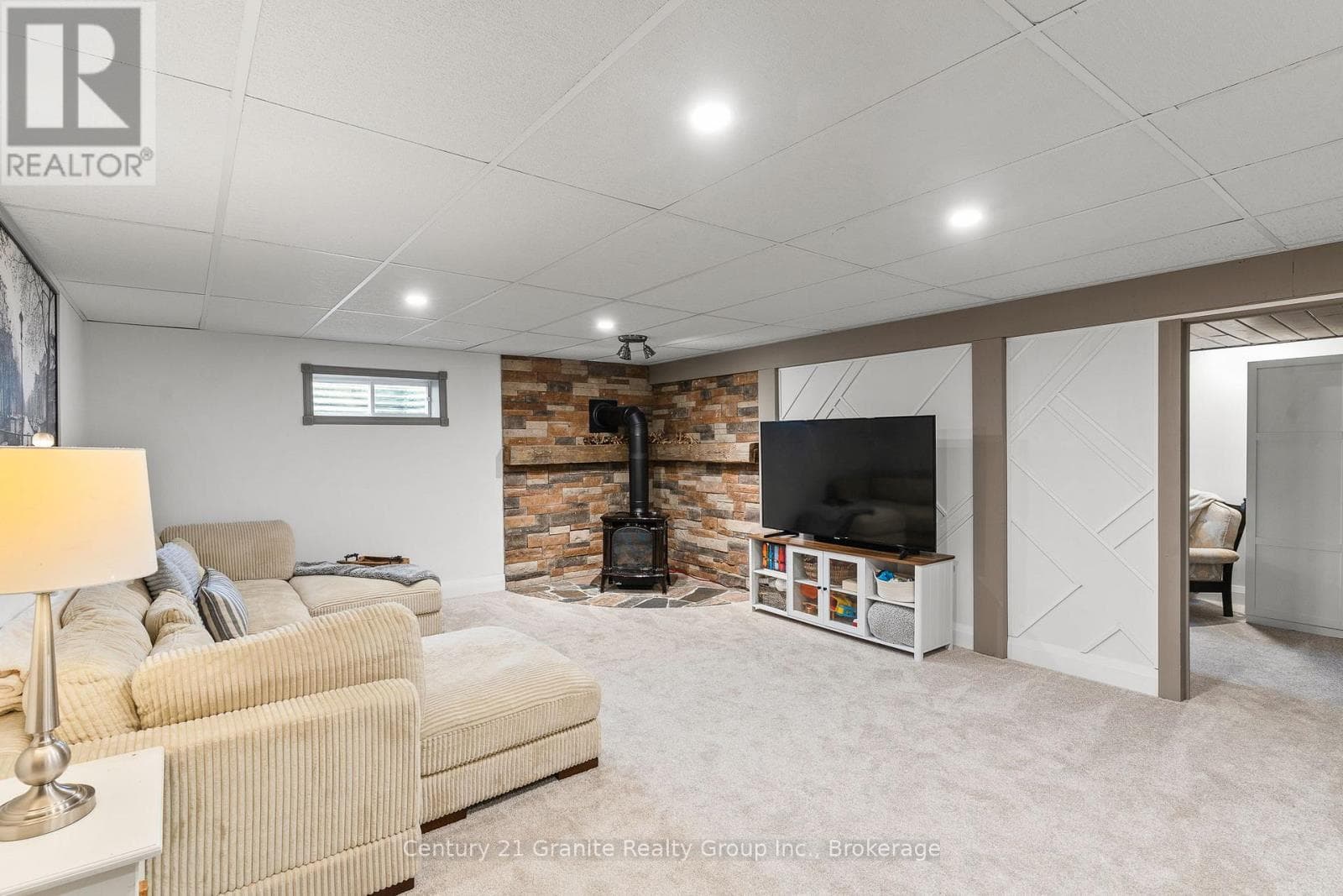 3 LAMBS LANE in Fenelon