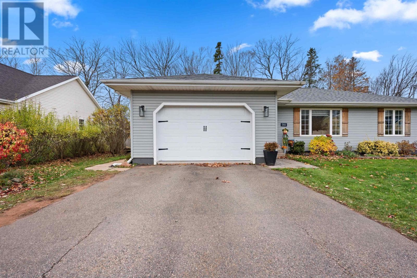 244 COLIN AVENUE, PEIA — photo 4