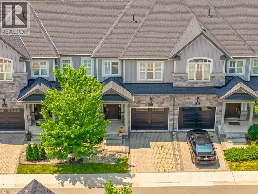 7 WINDSOR CIRCLE, Cornerstone — photo 3