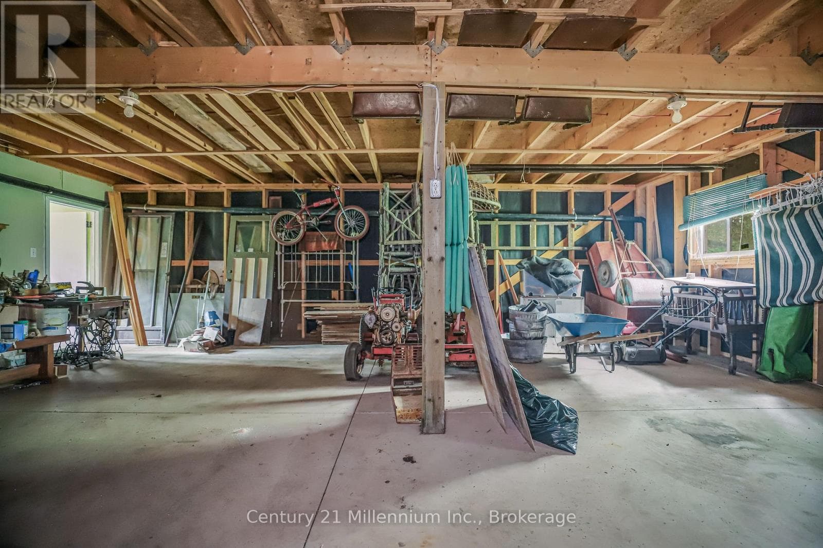 264701 SOUTHGATE 26 ROAD, OnePoint — photo 2